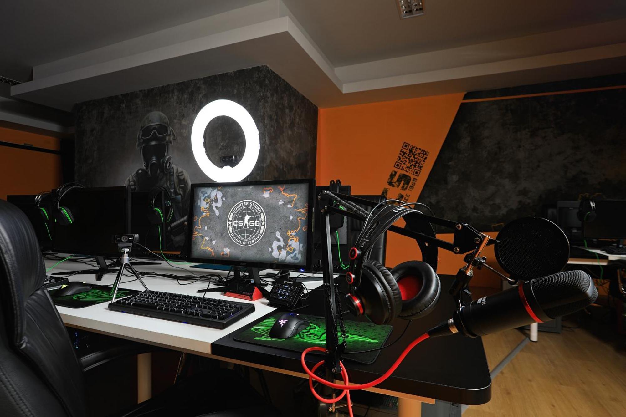 Gamers Paradise Hotel Chalong Esterno foto