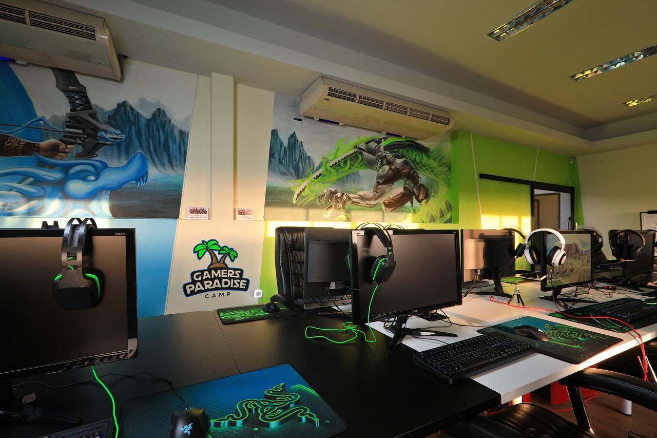 Gamers Paradise Hotel Chalong Esterno foto